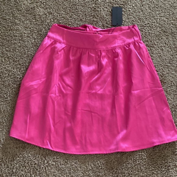 Gibsonlook bow back skirt - Picture 4 of 5
